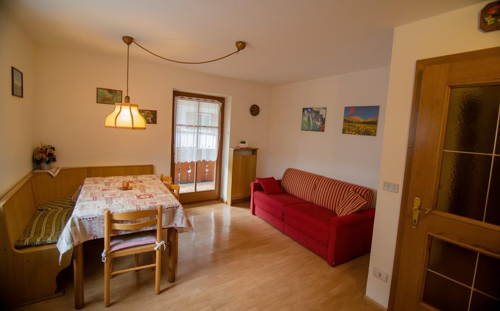 Ferienwohnung Cesa Farinol Canazei Zimmer foto